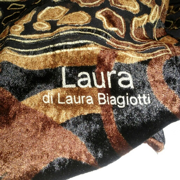 LAURA di LAURA BIAGIOTTI  SCARF/WRAP - Picture 3 of 4